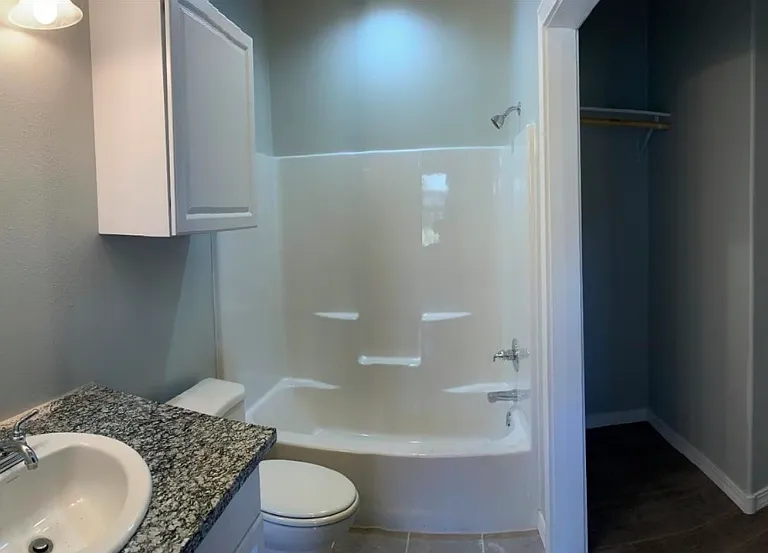 617 N Elkhart Ave #B — Photo 8