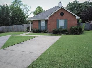 8232 Royal Oak Ct, Montgomery, AL 36117