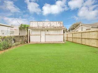 6903 Abilene St #B, Houston, TX 77020