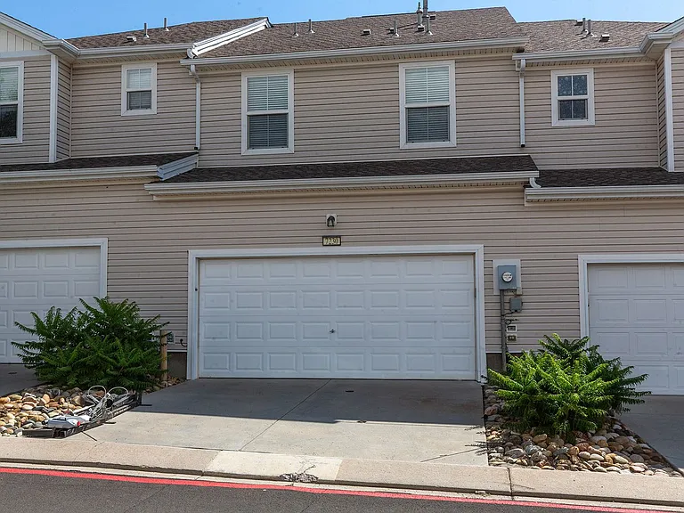 7230 Red Sand Grv — Photo 23