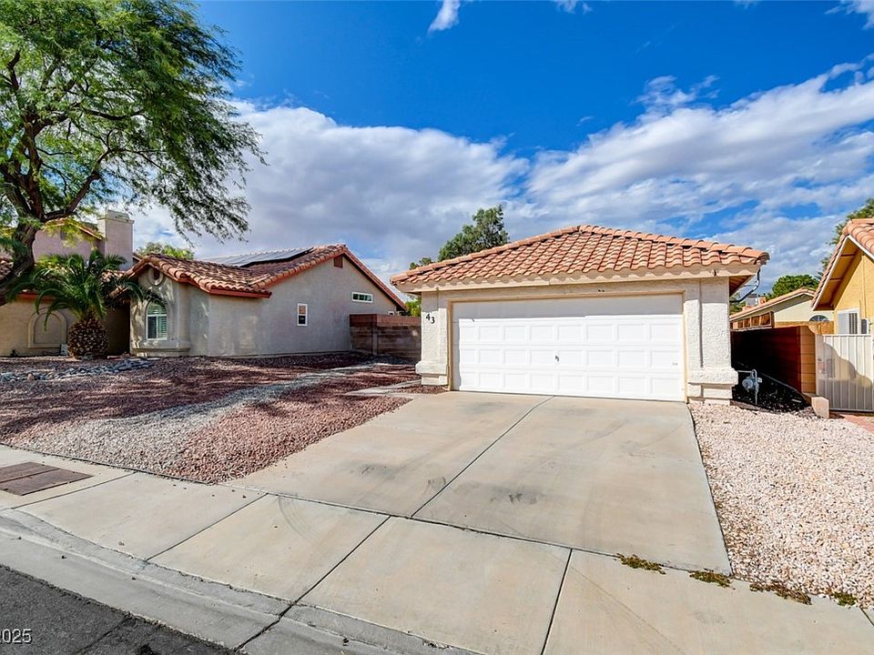 2nd image of 43 Fantasia Ln