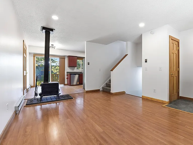 2130 Flat Iron Dr — Photo 5