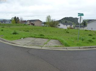 380 NE Rose Ridge Dr, Winston, OR 97496