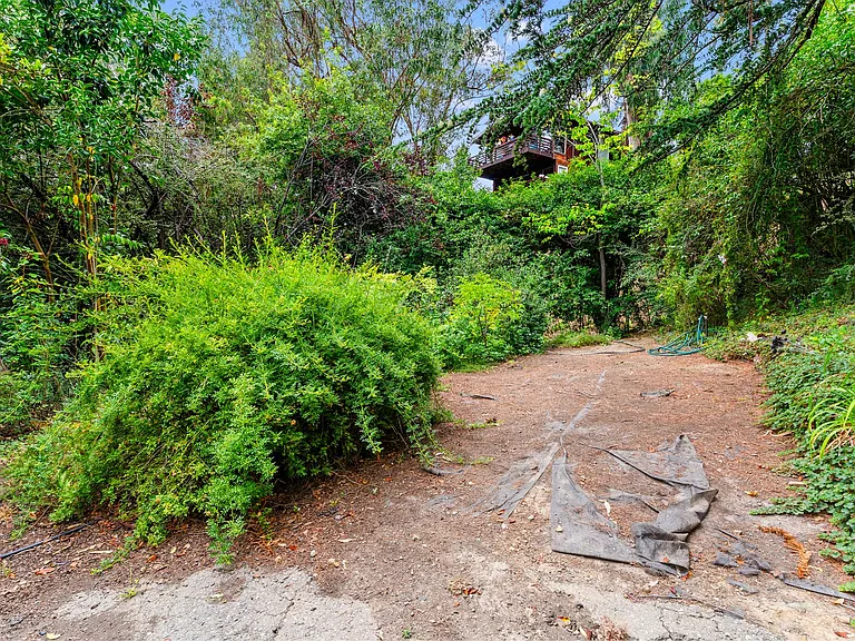 6857 Armour Dr — Photo 36