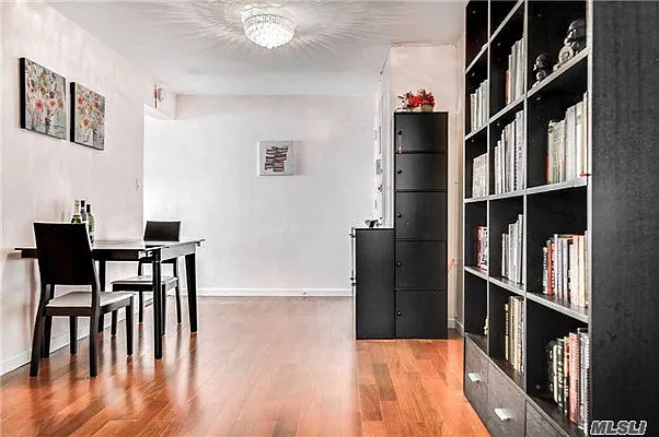 Sold by Redfin Real Estate | media 14