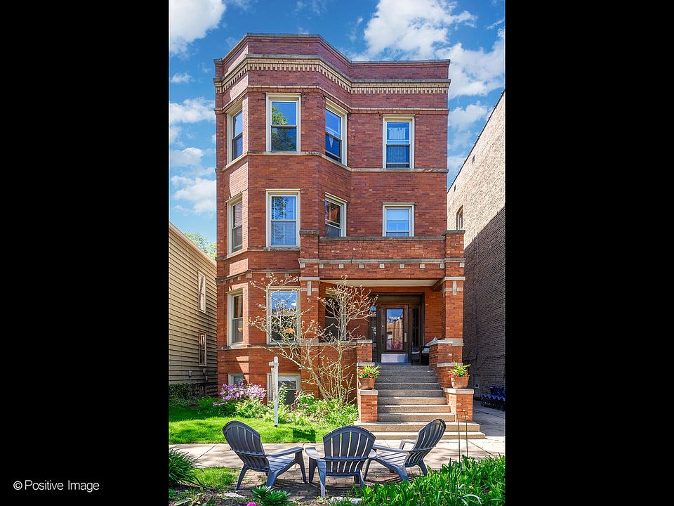 1st image of 3830 N Leavitt St #1