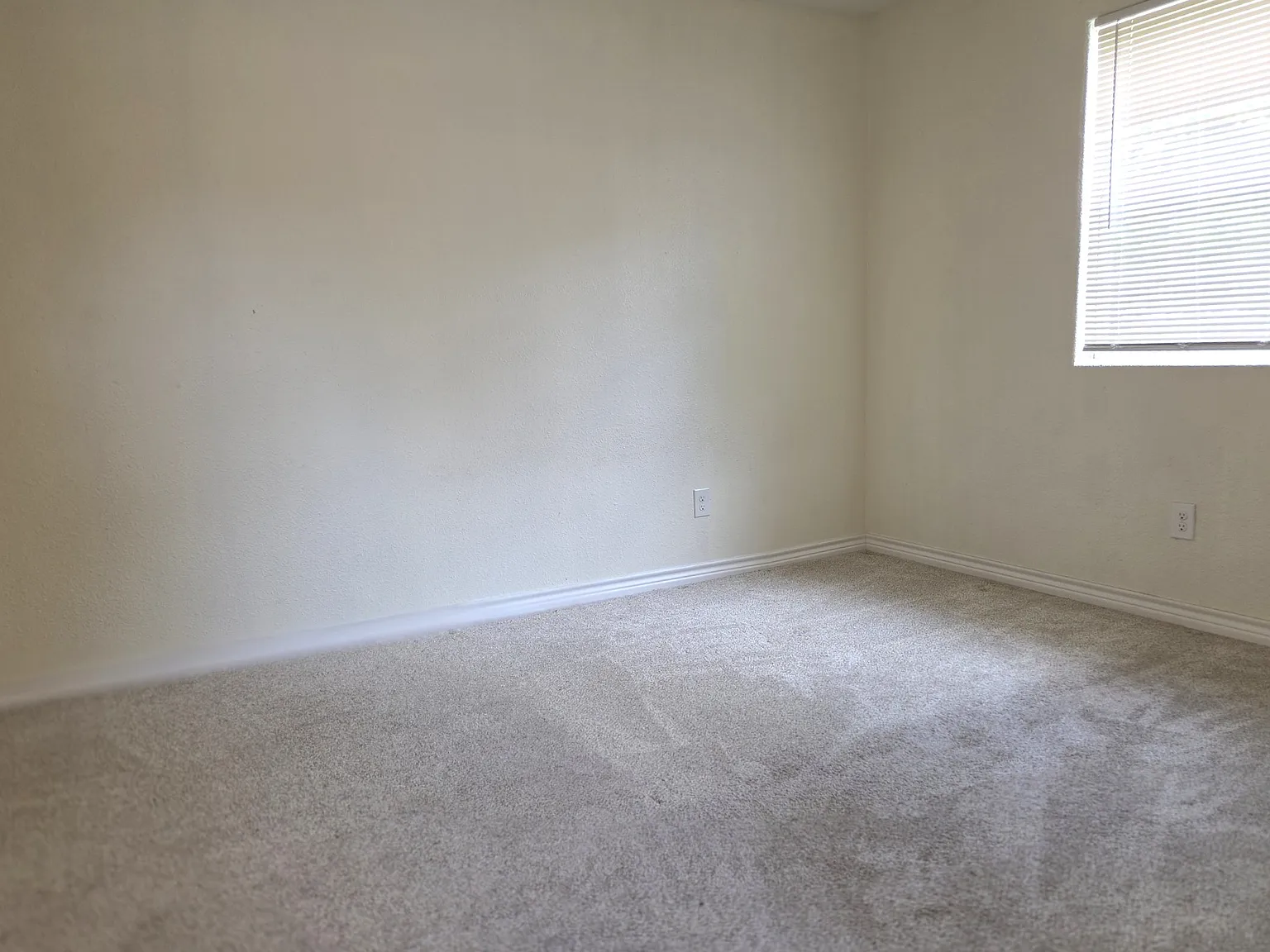 1 bed, 450 sqft, $575 — Photo 4