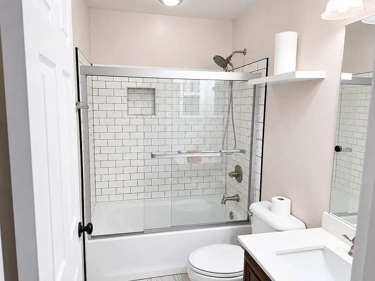 760 Vine St — Photo 18