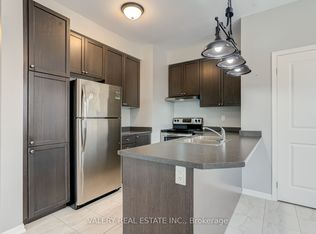 80 Aspen Springs Dr #127, Clarington, ON L1C 0V4