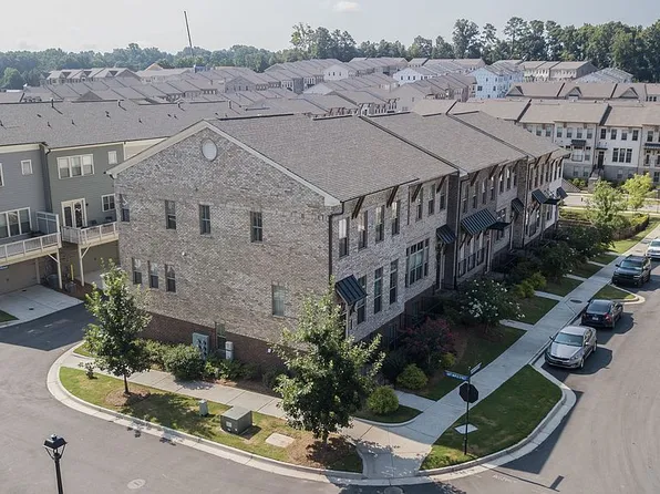 4261 Spruce Pine Aly, Doraville, GA 30360