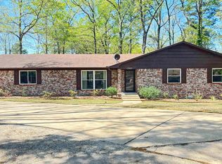 1307 Crest Cir, Benton, AR 72015