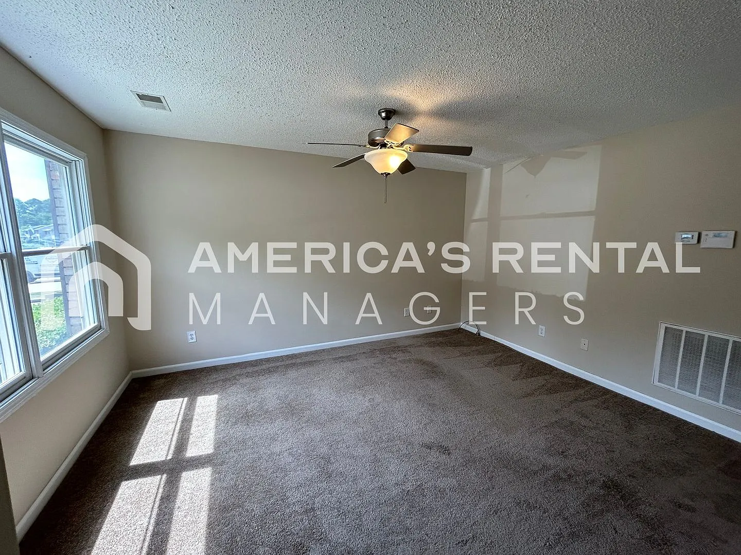 Beautiful Townhome For Rent In Grayson Valley! Coming Soon! — Photo 3