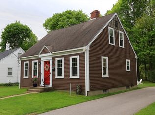 23 Dearborn Ave, Hampton, NH 03842
