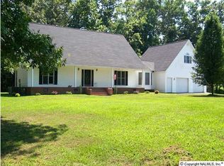 160 Bonair Dr, Arab, AL 35016