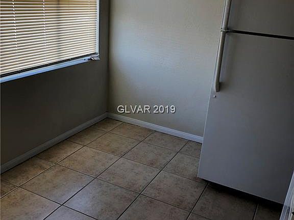 3rd image of 1401 S Casino Center Blvd APT A