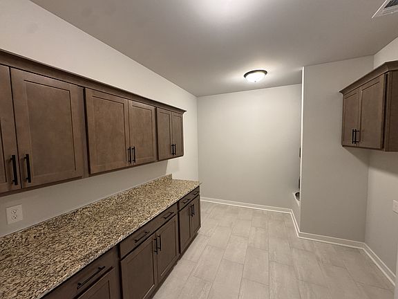 3rd image of 520 W Foxrun Lot 32