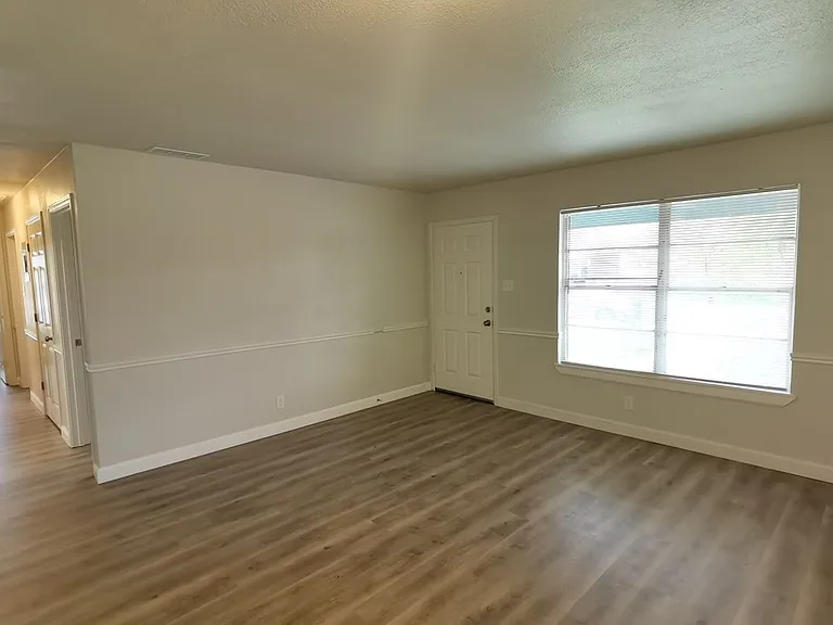 119 Knollwood Dr — Photo 5