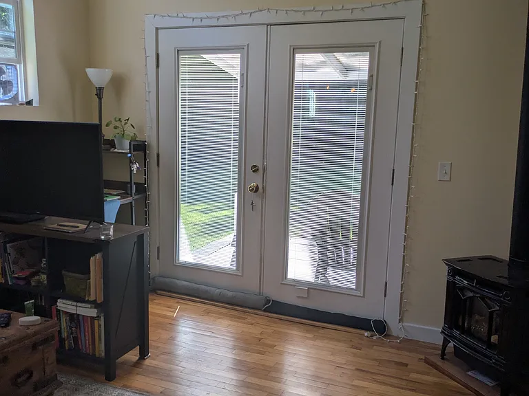 Lakeway Dr — Photo 12