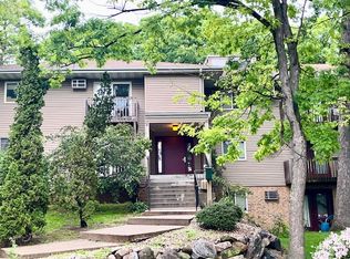 Whispering Oaks, Madison, WI 53713