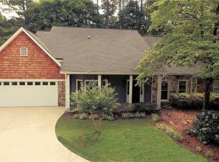 10365 Amberside Ct, Roswell, GA 30076