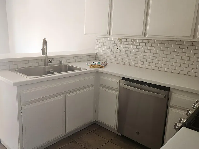2184 Miner St #D — Photo 13