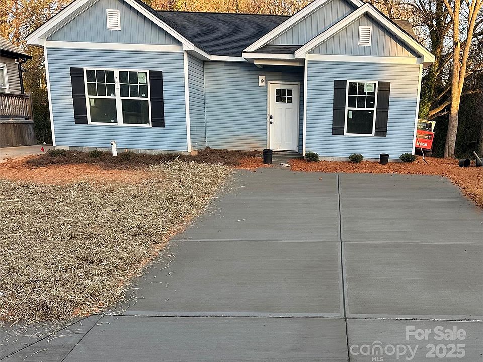 1st image of 308 Pryor St