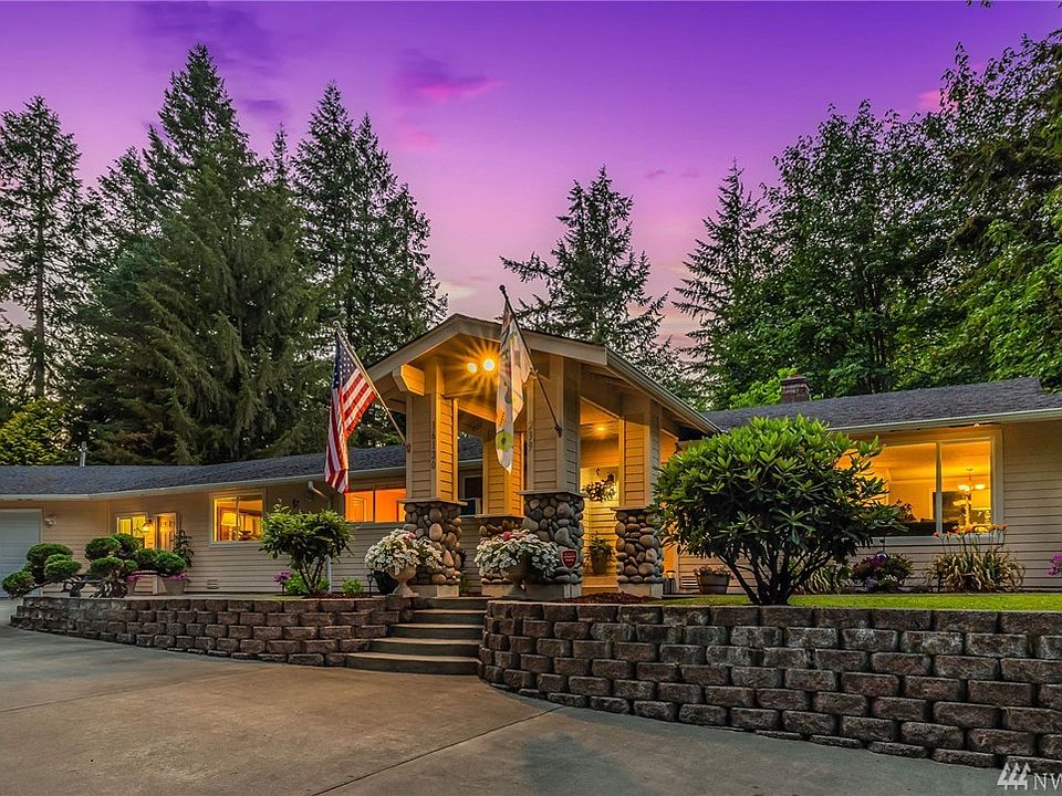 Rare offering in coveted Four Lake community - a private neighborhood wrapped around 4 private lakes, offering a mixture of custom homes on large lots surrounded by mature landscaping and old growth trees.