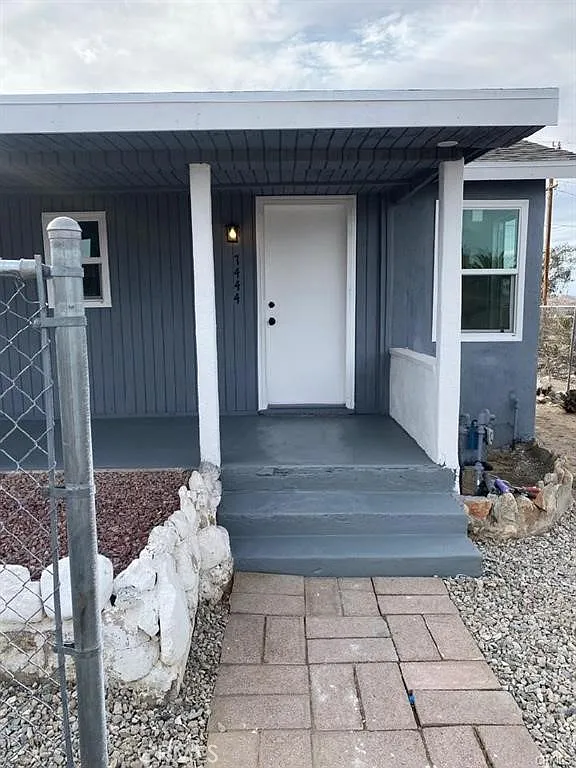 2 bed, 850 sqft, $1,750 — Photo 2