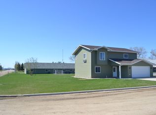 701 Preserve Place Rd., Bottineau, ND 58318
