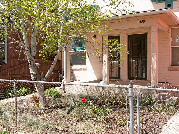 2nd image of 2557 Glenarm Pl