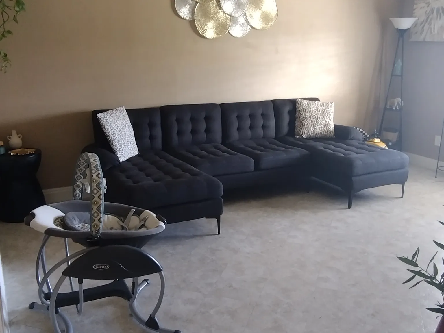 3 bed, 1079 sqft, $2,000 — Photo 3