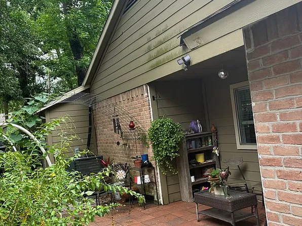 3119 Village Woods Dr, Kingwood, TX 77339