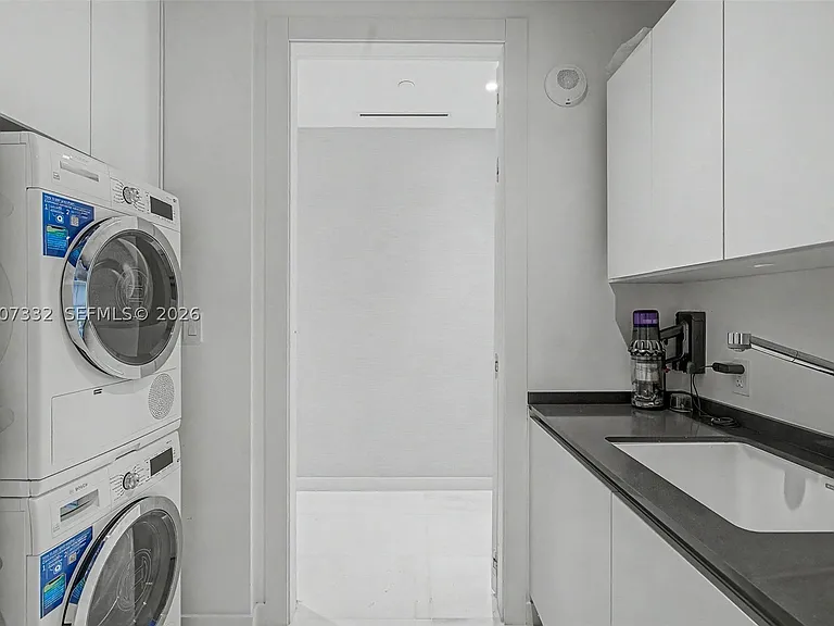 300 Biscayne Boulevard Way #3203 — Photo 14