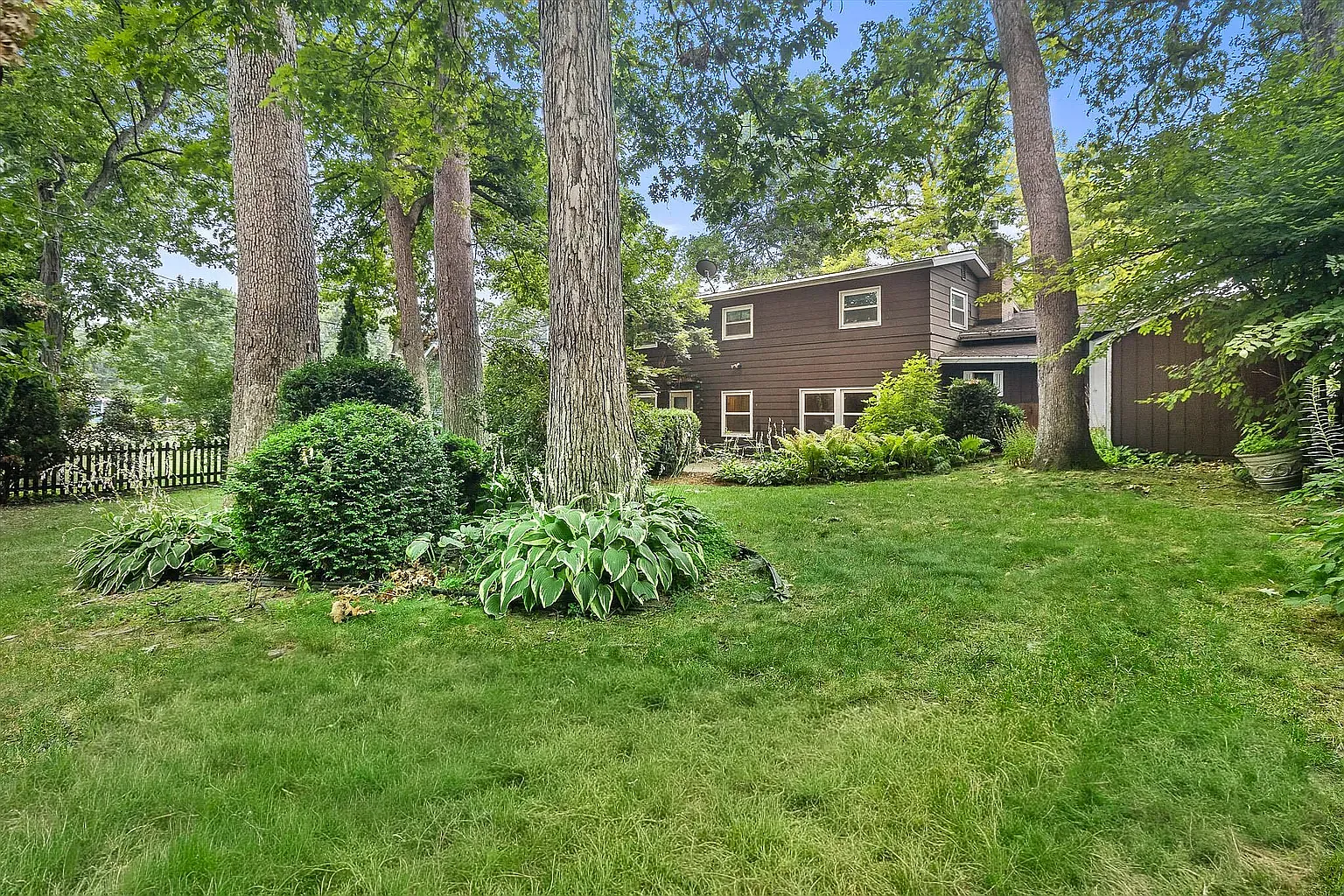 3 bed, 1658 sqft, $2,900 — Photo 4