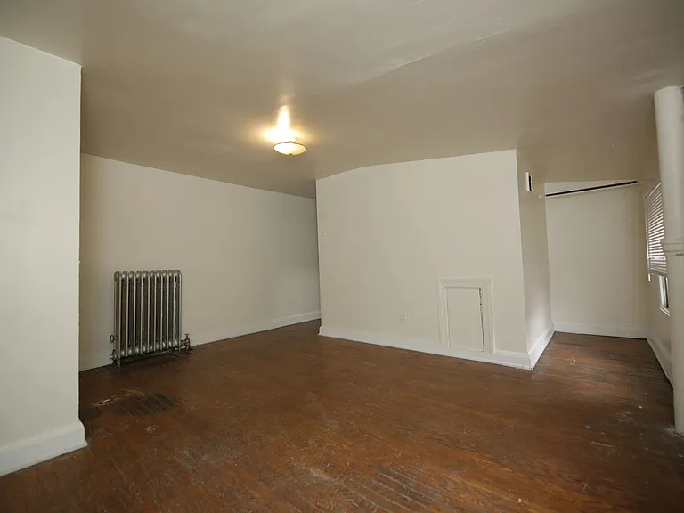 808 Cathedral St — Photo 9