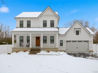 31701 Hull Ave, Farmington Hills, MI 48336