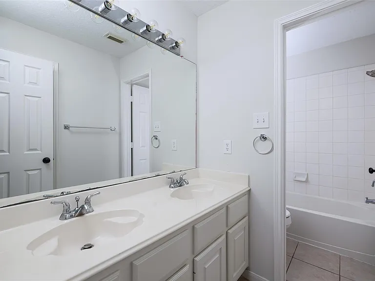 107 N Sunny Slope Cir — Photo 23