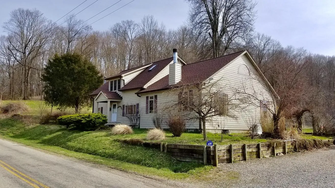 85 Jerusalem Rd SE photo 1