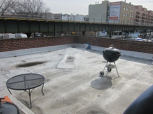 Rented by Realty 2000 Corp | media 20