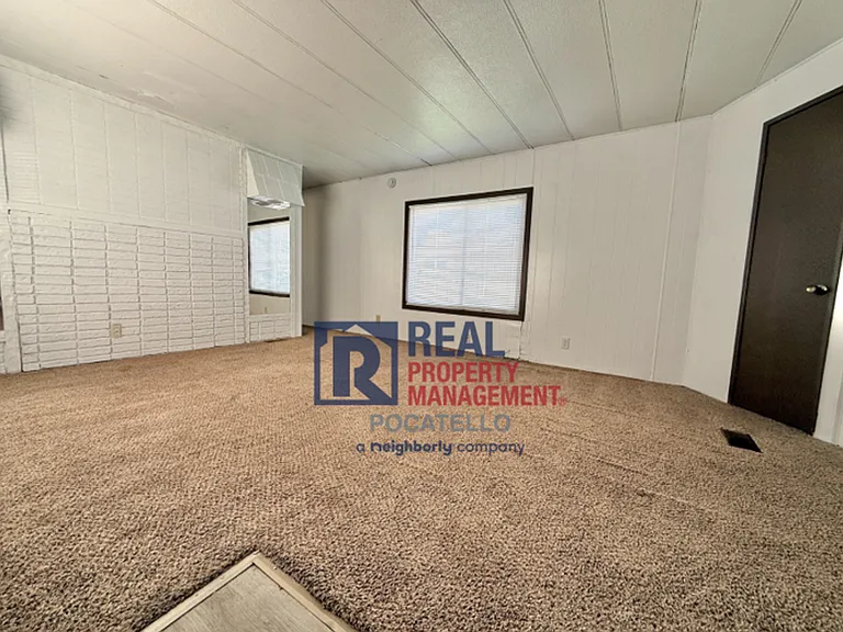 123 Teakwood St — Photo 7