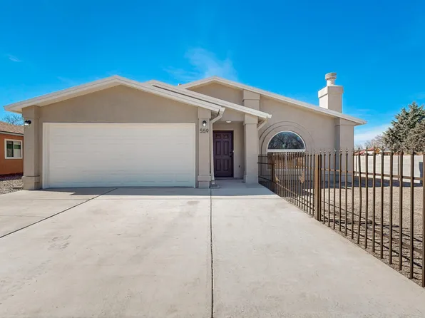 559 Calle Don Demetrio NE, Los Lunas, NM 87031