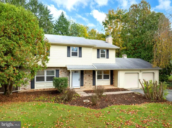 814 Wheatfield Dr, State College, PA 16801
