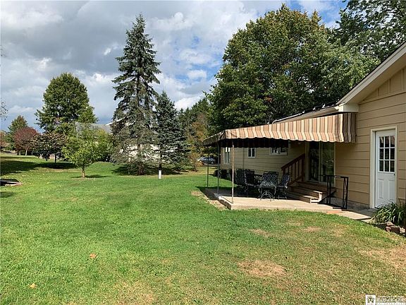 2nd image of 1758 Parkmeadow Dr
