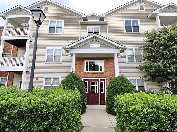 4th image of 10670 Hill Point Ct #1067