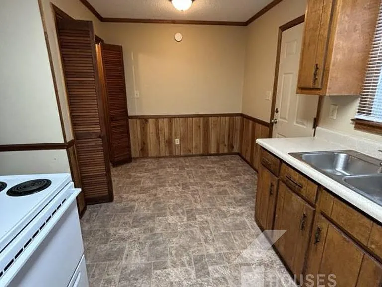120 New Prospect Church Rd #B — Photo 7