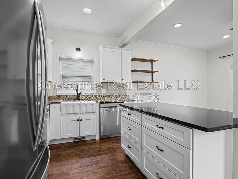 185 Savannah St SE — Photo 13