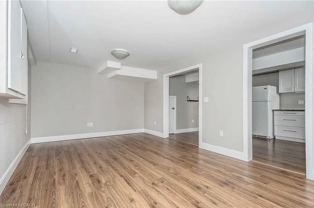 1 bed, 1.0 bath, 947 sqft, $1,900 — Photo 4