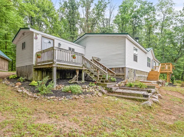 5784 E 24th St, Chase, MI 49623