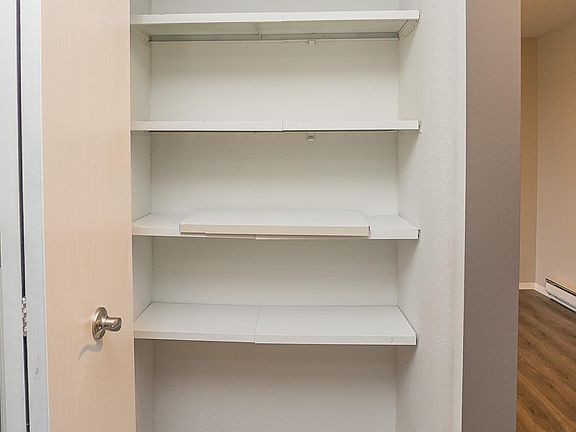 4th image of 230 Brunswick Dr