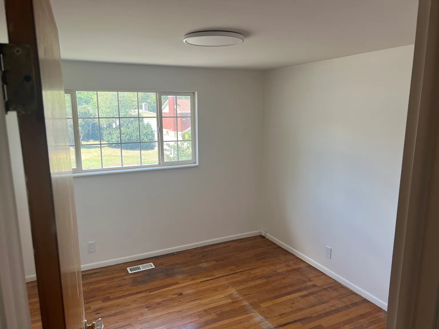 3 bed, 1500 sqft, $2,500 — Photo 4